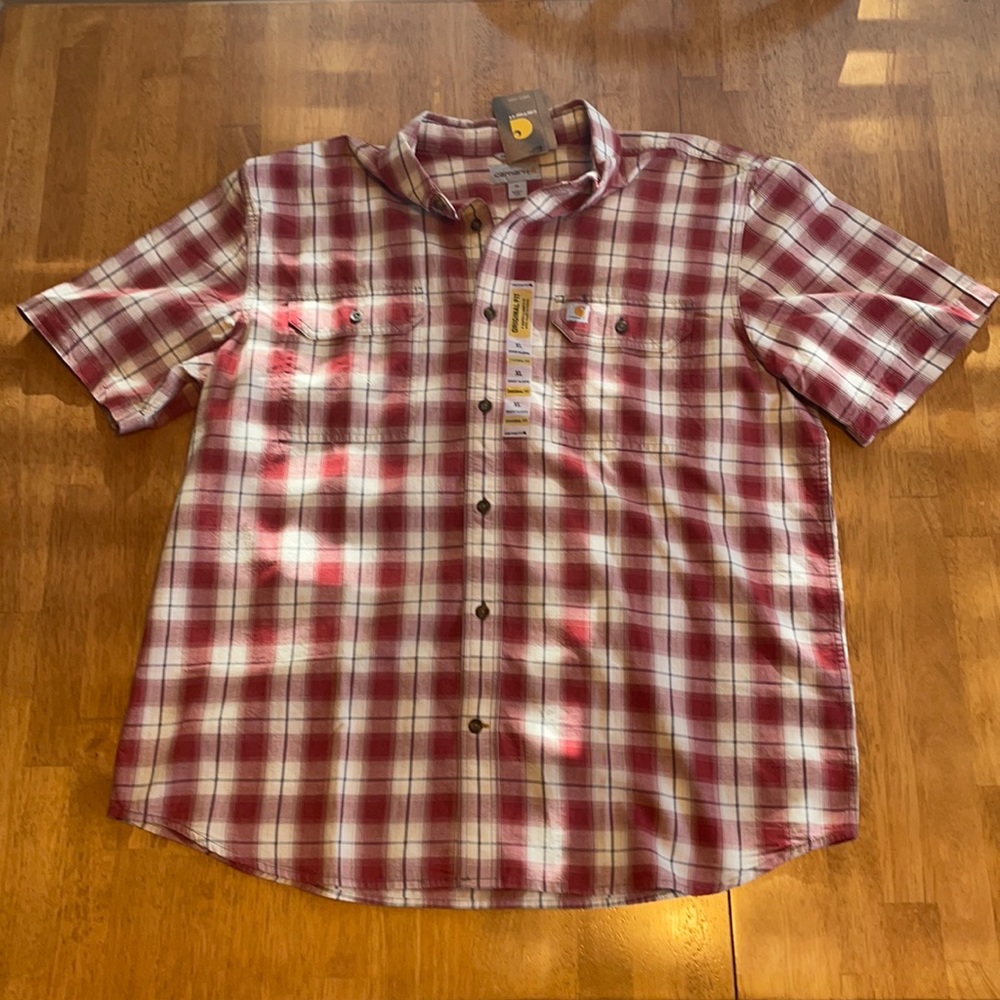 Men’s XL Original Fit Carhartt Plaid Short-Sleeved Button-Up Shirt